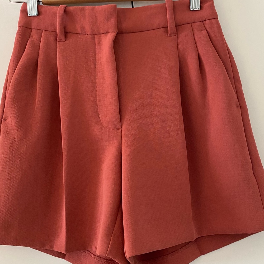 Aritzia Wilfred  Effortless Shorts
